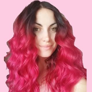 Peťka — majiteľka a hlavná kaderníčka Glow Up salónu v Banskej Bystrici